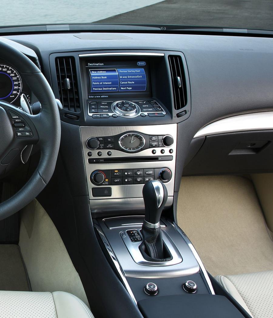  Infiniti G37 2010 года  (EU) (фото 38 из 53)